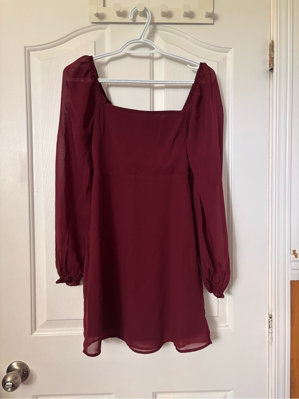 Women's Square Neck Long Sleeve Mini Dress - Burgundy